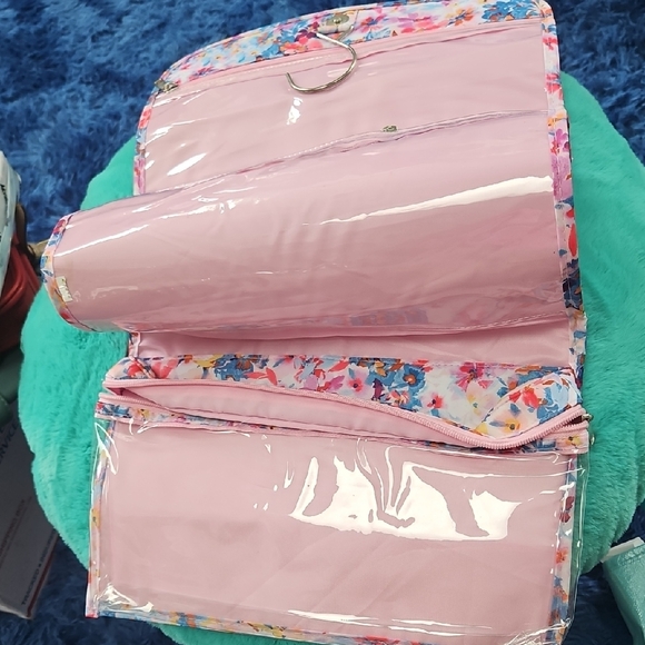 Nicole Miller Pink and Blue Floral  Travel Bag - Picture 2 of 4